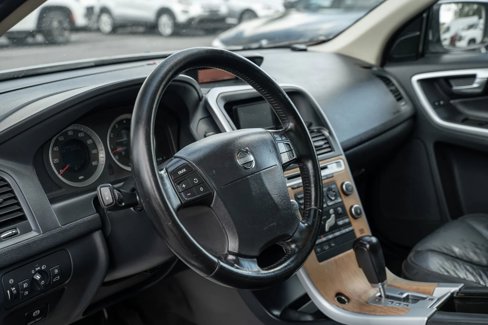 Used 2010 Volvo XC60 T6 image 15