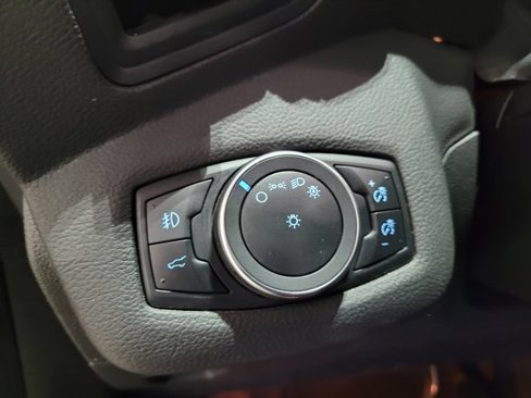 Used 2019 Ford Escape SE image 43
