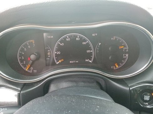 Used 2016 Jeep Grand Cherokee Laredo 75th Anniversary image 18