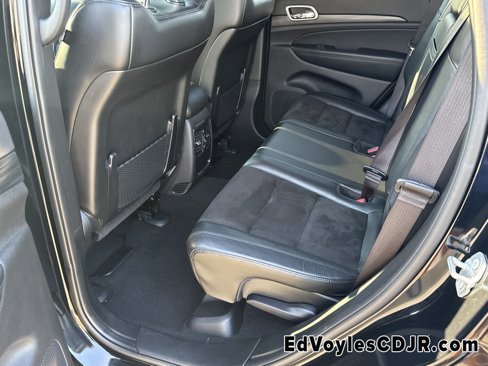 Used 2020 Jeep Grand Cherokee Laredo w/ Laredo X Package image 24