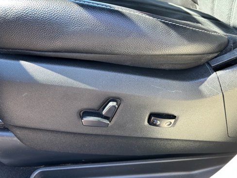 Used 2018 Dodge Grand Caravan SXT image 14