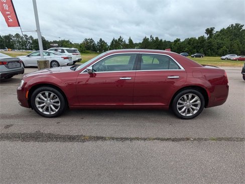 Used 2019 Chrysler 300 Limited image 11