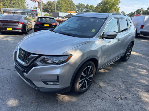 Used 2018 Nissan Rogue SL w/ Premium Package image 2