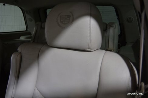 Used 2005 Cadillac Escalade AWD image 17