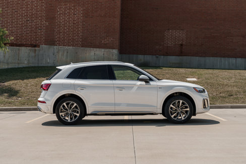 Used 2022 Audi Q5 2.0T Premium Plus w/ Premium Plus Package image 3