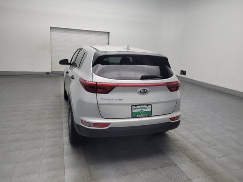 Used 2019 Kia Sportage LX image 6