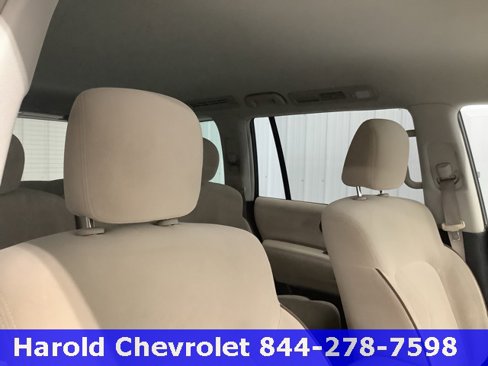 Used 2018 Nissan Armada SV image 10