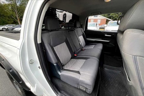 Used 2016 Toyota Tundra SR5 w/ SR5 Upgrade Package image 17