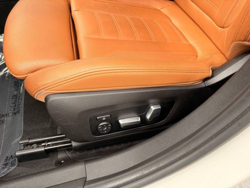 Used 2021 BMW 330i Sedan w/ Convenience Package image 14