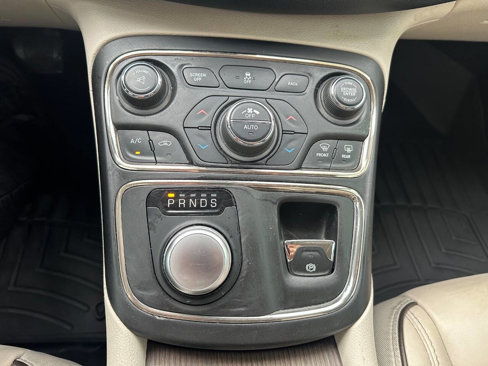 Used 2015 Chrysler 200 C w/ Navigation & Sound Group I image 17