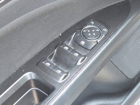 Used 2018 Ford Fusion SE w/ Equipment Group 201A image 18