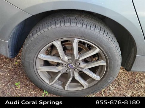 Used 2016 Volvo XC60 T5 Premier w/ Proximity Package image 21