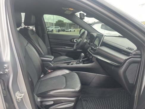 Used 2023 Jeep Compass Trailhawk image 14