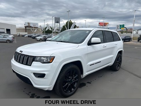 Used 2018 Jeep Grand Cherokee Altitude image 9