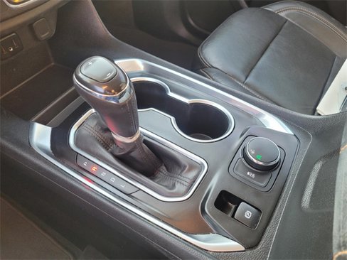 Used 2020 Chevrolet Traverse LT image 23