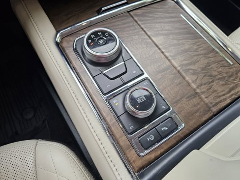Used 2020 Ford Expedition Platinum image 22