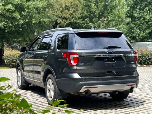 Used 2016 Ford Explorer XLT w/ Equipment Group 202A image 7