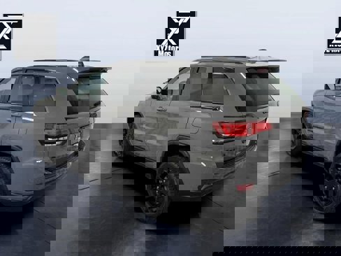 Used 2021 Jeep Grand Cherokee Freedom Edition image 5
