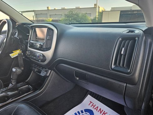 Used 2015 GMC Canyon SLT w/ Driver Alert Package image 19
