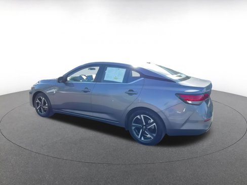 Used 2024 Nissan Sentra SV image 10
