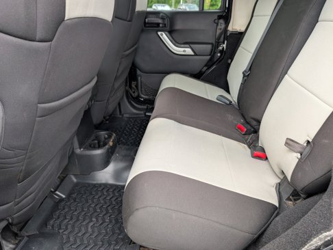 Used 2011 Jeep Wrangler Unlimited Rubicon w/ Dual Top Group image 6