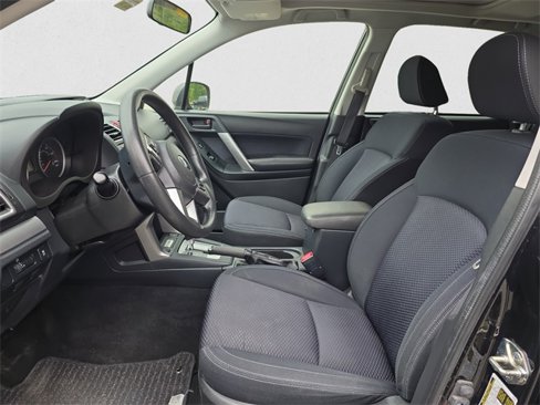 Used 2018 Subaru Forester 2.5i Premium w/ All-Weather Package image 9