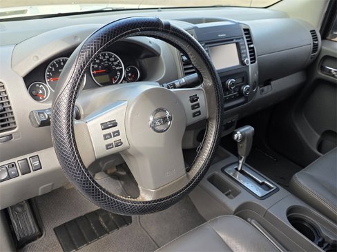 Used 2019 Nissan Frontier SL image 9