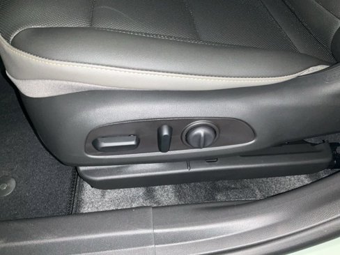 New 2025 Chevrolet Trax ACTIV w/ Driver Confidence Package image 16