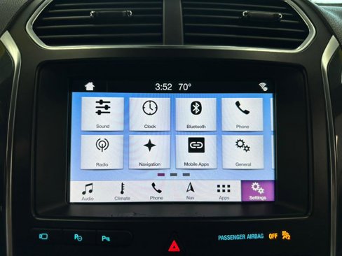 Used 2019 Ford Explorer Limited w/ Ford Safe & Smart Package image 25