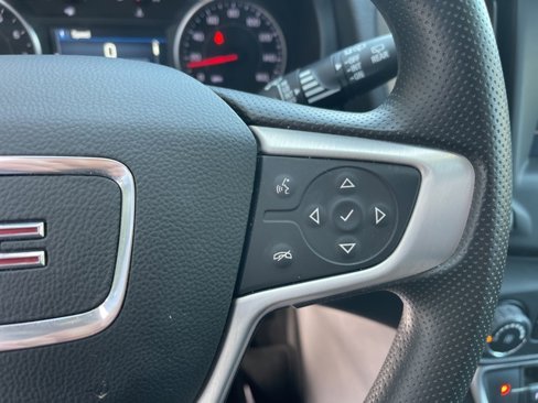 Used 2024 GMC Terrain SLE image 20