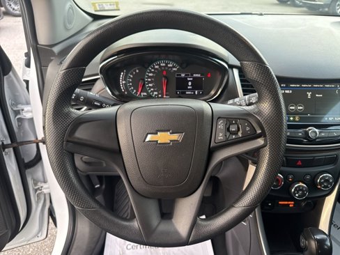 Used 2019 Chevrolet Trax LS image 12