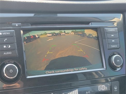 Used 2020 Nissan Rogue SV image 7