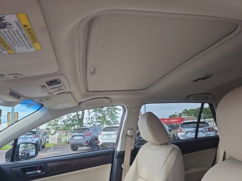 Used 2018 Subaru Outback 3.6R Limited image 18