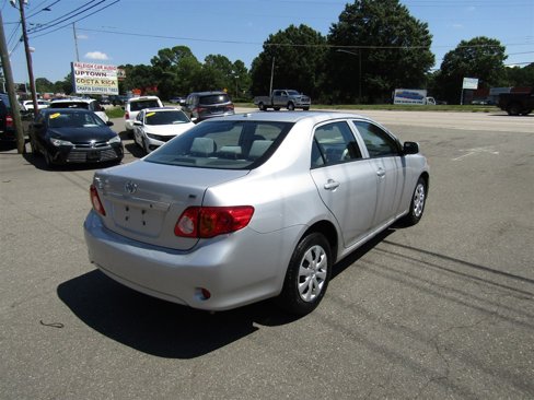 Used 2010 Toyota Corolla image 7