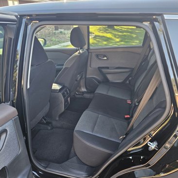 Used 2023 Nissan Rogue SV image 12
