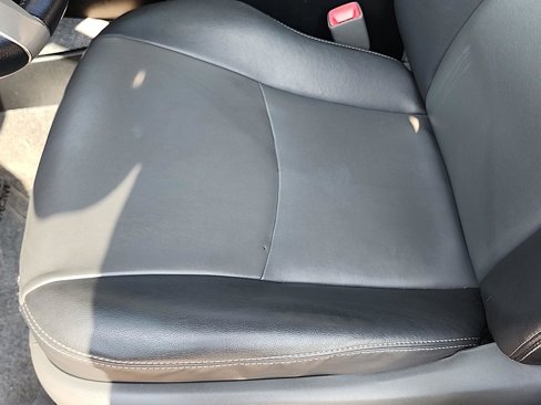 Used 2012 Toyota Prius Plug-In Hybrid image 27