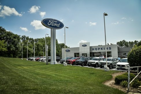 Used 2021 Ford Escape SE w/ SE Sport Appearance Package image 18
