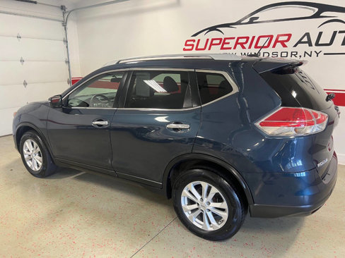 Used 2015 Nissan Rogue SV w/ SV Moonroof Package image 3