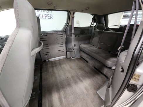 Used 2005 Dodge Grand Caravan SE w/ Popular Equipment Group I image 13