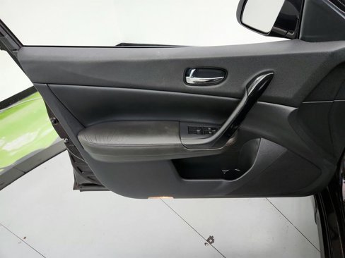 Used 2011 Nissan Maxima 3.5 SV image 21