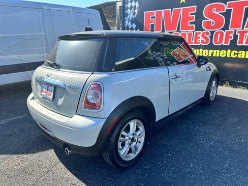 Used 2013 MINI Cooper Hardtop image 7