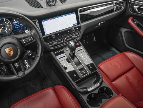 Certified 2024 Porsche Macan image 19