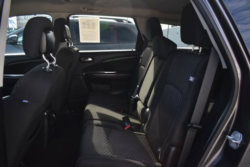 Used 2019 Dodge Journey SE image 14