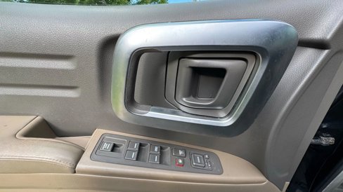 Used 2006 Honda Ridgeline RTL image 10