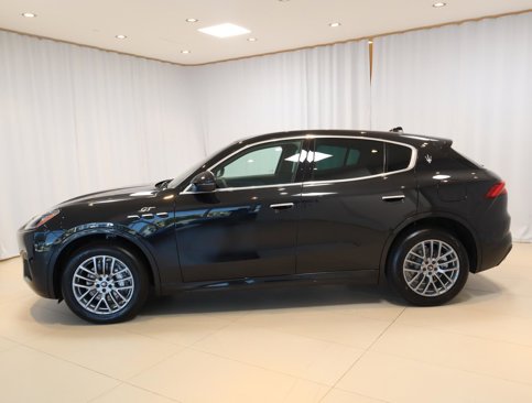 New 2024 Maserati Grecale GT image 2