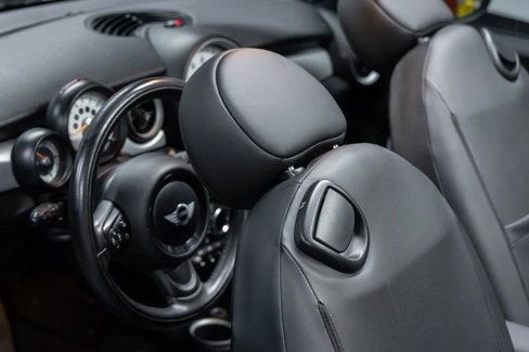 Used 2014 MINI Cooper Convertible image 26