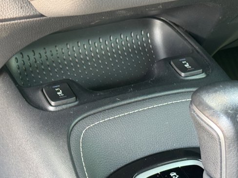 Used 2020 Toyota Corolla XSE image 21
