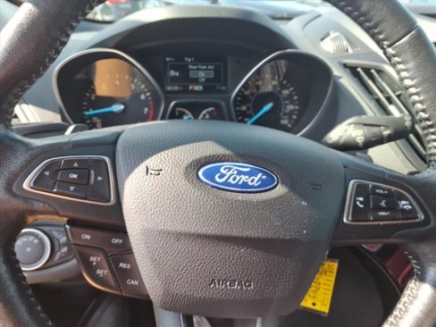 Used 2017 Ford Escape SE w/ Equipment Group 201A image 19