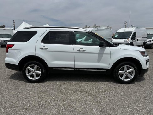 Used 2019 Ford Explorer XLT image 4