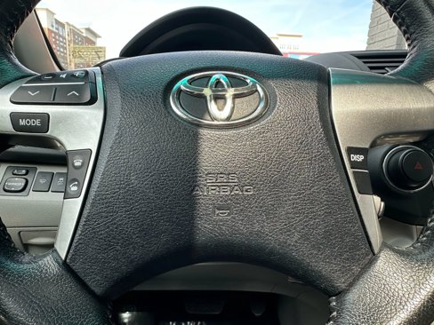 Used 2013 Toyota Highlander SE image 16